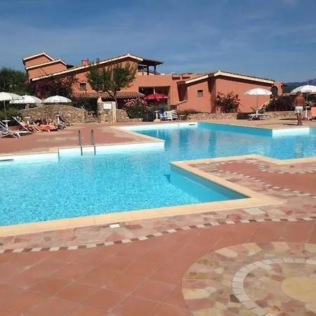 Lejlighed Villaggio Marineledda Marinella *
